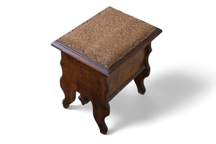 SHOW SHINE STOOL