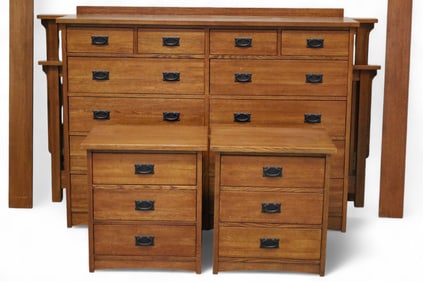 CONTEMPORARY ARTS & CRAFTS BEDROOM SET