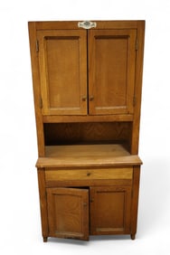 CHILDS KITCHEN CABINET