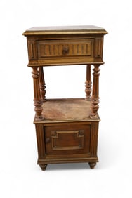 VICTORIAN NIGHTSTAND