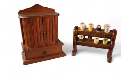 2 SEWING STANDS
