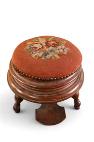 SPITTOON FOOTSTOOL