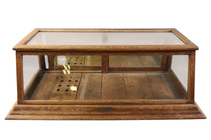 TABLE TOP SHOWCASE