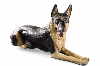 LARGE DOG FIGURE