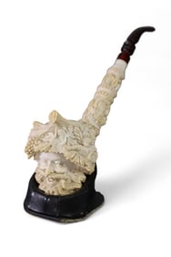 CARVED MEERSHAUM PIPE