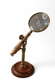 TABLE TOP MAGNIFYING GLASS