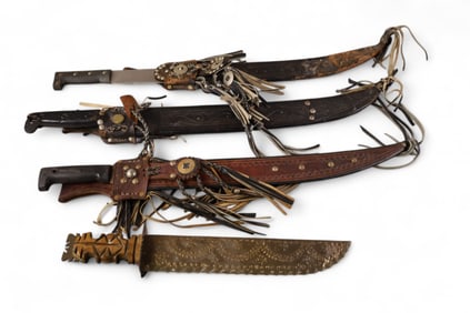 4 MACHETES