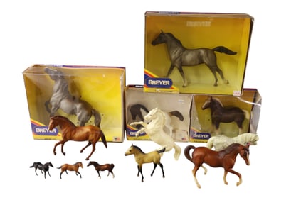 COLLECTION OF BREYER HORSES