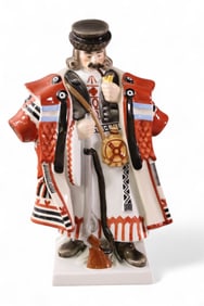 HEREND KING FIGURINE