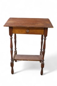 PINE SIDE TABLE