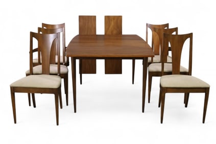 BROYHILL BRASILIA DINING TABLE & CHAIRS