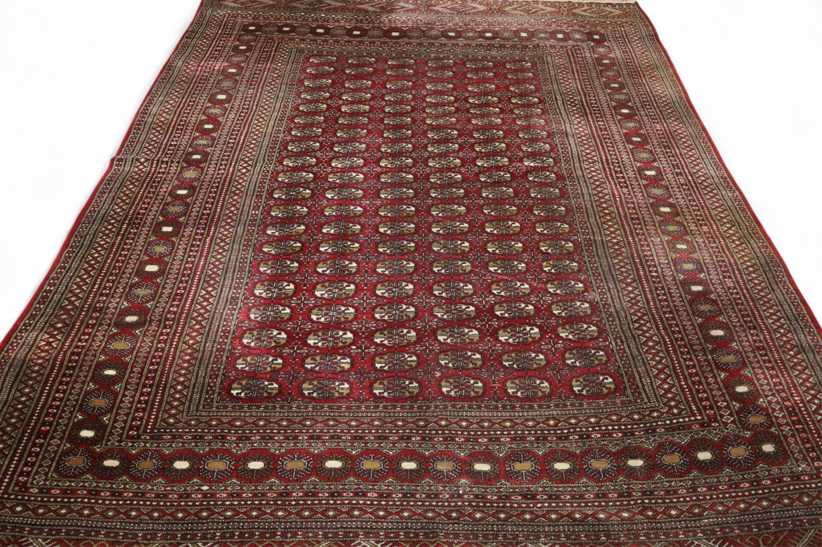 APPROX 11' 2" x 9' 1" HANDMADE WOOL RUG (1 of 4)