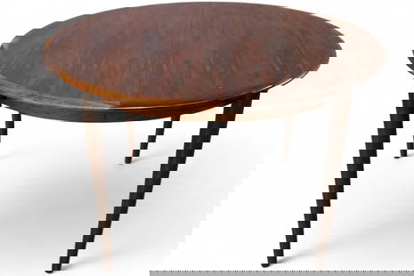 MID CENTURY MODERN DINING TABLE: MID CENTURY MODERN ROSEWOOD ROUND DINING TABLE, UNMARKED, IN THE STYLE OF ARNE VODDER, 45" DIAM x 28 1/2" H. THIS ITEM EXCEEDS SIZE LIMITATIONS FOR IN HOUSE SHIPPING, MUST BE PICKED UP IN HOUSE OR SHI