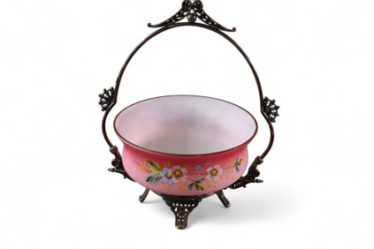 VICTORIAN BRIDE'S BASKET