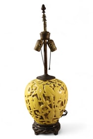 MUNCIE POTTERY TABLE LAMP