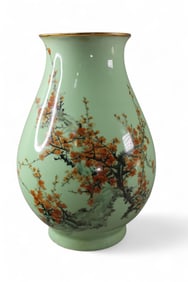CHINESE PORCELAIN VASE