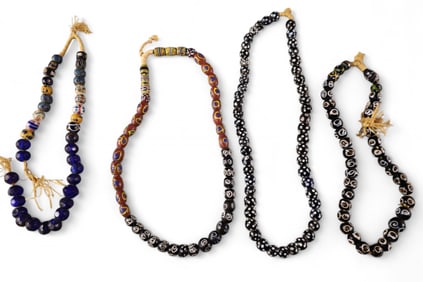 4 NATIVE AMERICAN TRADE BEADS