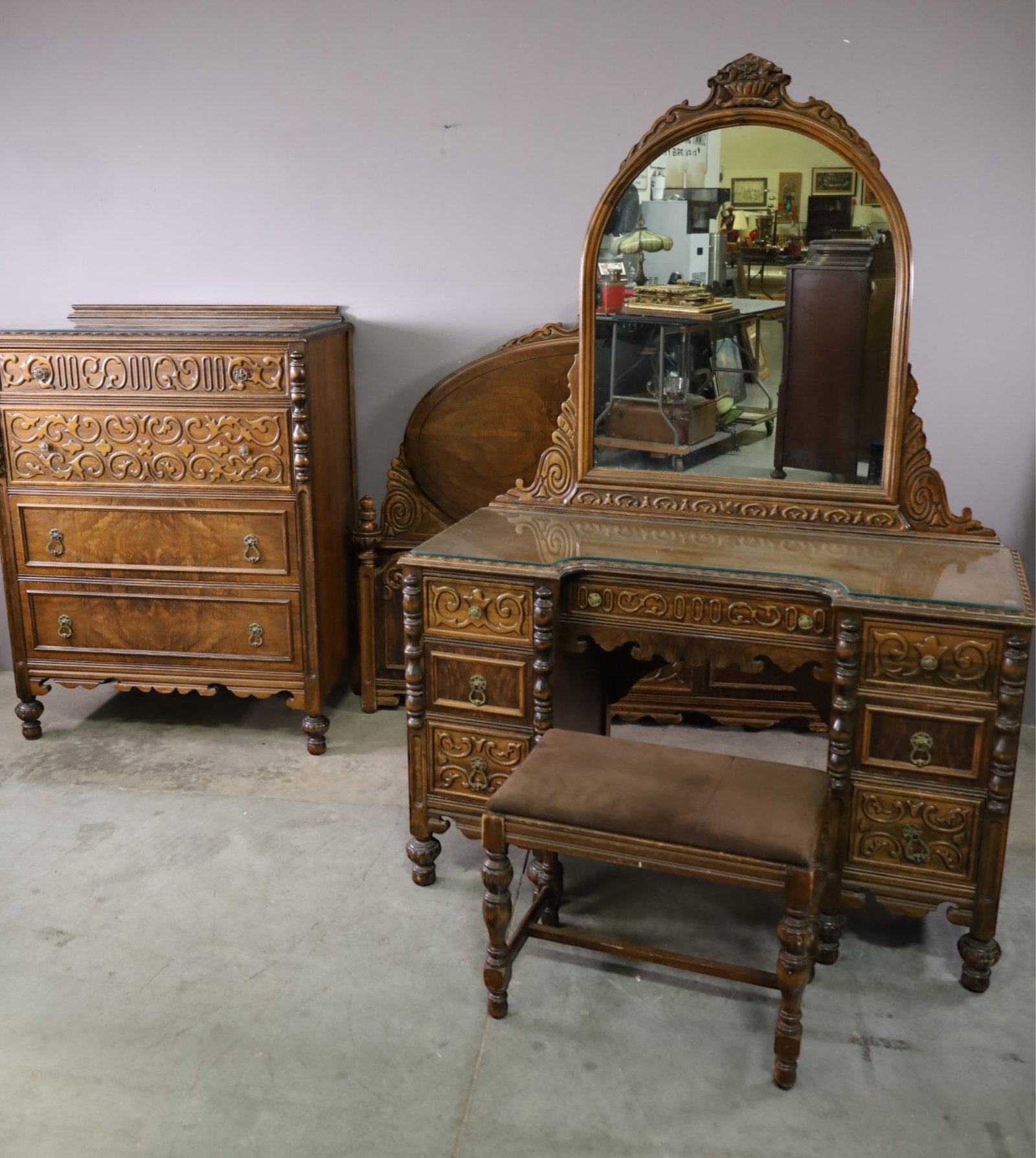 1930'S WALNUT BEDROOM SET (1 of 4)