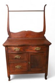 ANTIQUE OAK WASHSTAND