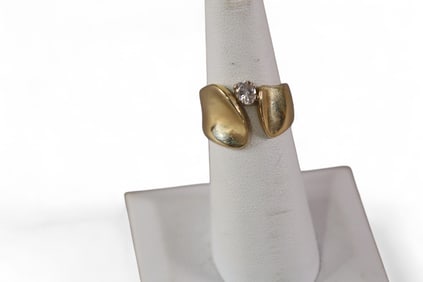 14K GOLD & DIAMOND RING
