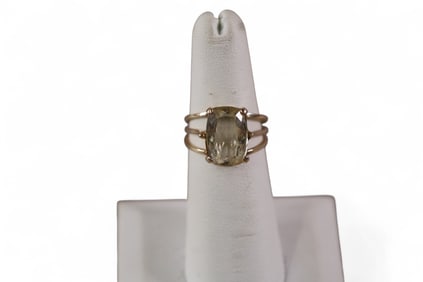 14K GOLD & TOPAZ RING