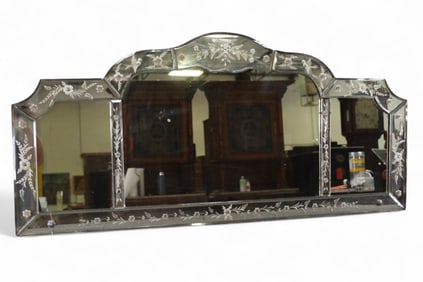 VENETIAN STYLE WALL MIRROR