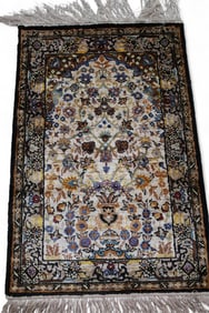 APPROX 3' x 2' HANDMADE WOOL RUG