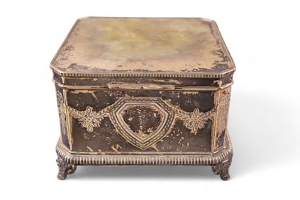 SILVERPLATED DRESSER BOX