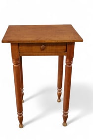 19TH CENTURY CURLY MAPLE SIDE TABLE