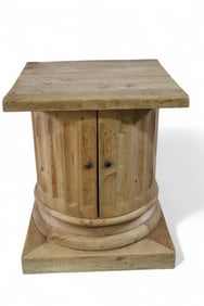 PRIMITIVE PINE PILLAR STAND
