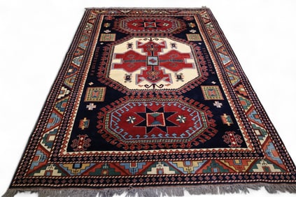 APPROX 6' 8" x 9' 5" HANDMADE WOOL RUG