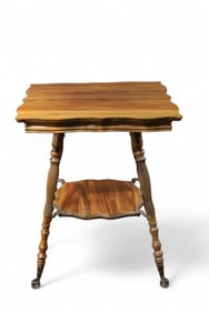 VICTORIAN LAMP TABLE