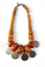 AMBER BEADED NECKLACE
