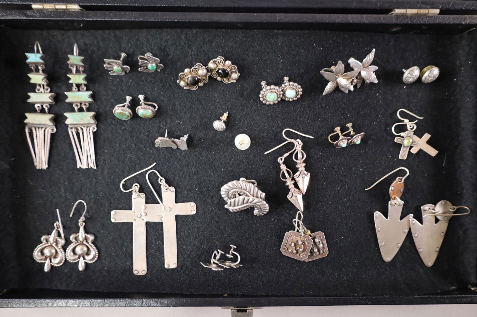 COLLECTION OF MEXICAN STERLING EARRINGS (1 of 5)