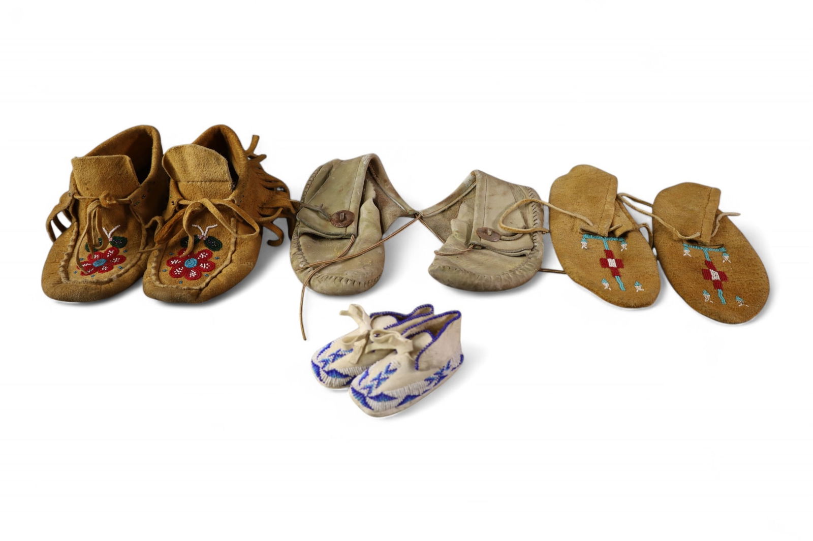 4 PAIRS OF MOCCASINS: 2 BEADED, LEATHER & BABY MOCCASINS. ALASKAN.