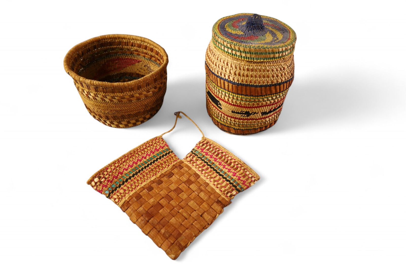 3 NOOTKA MAKAH WEAVINGS: 2 BASKETS AND 1 BAG, NOOTKA MAKAH.