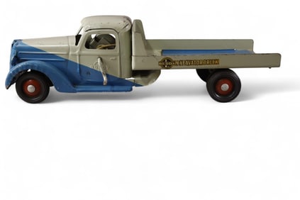 BUDDY L EXCAVATOR TRUCK
