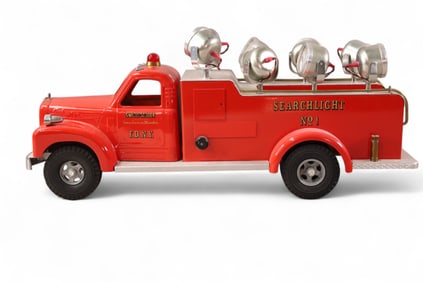 SMITH MILLER SEARCHLIGHT TRUCK