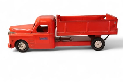 STRUCTO DUMP TRUCK