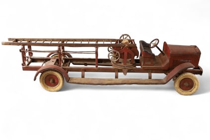 LARGE KINGSBURY FIRETRUCK