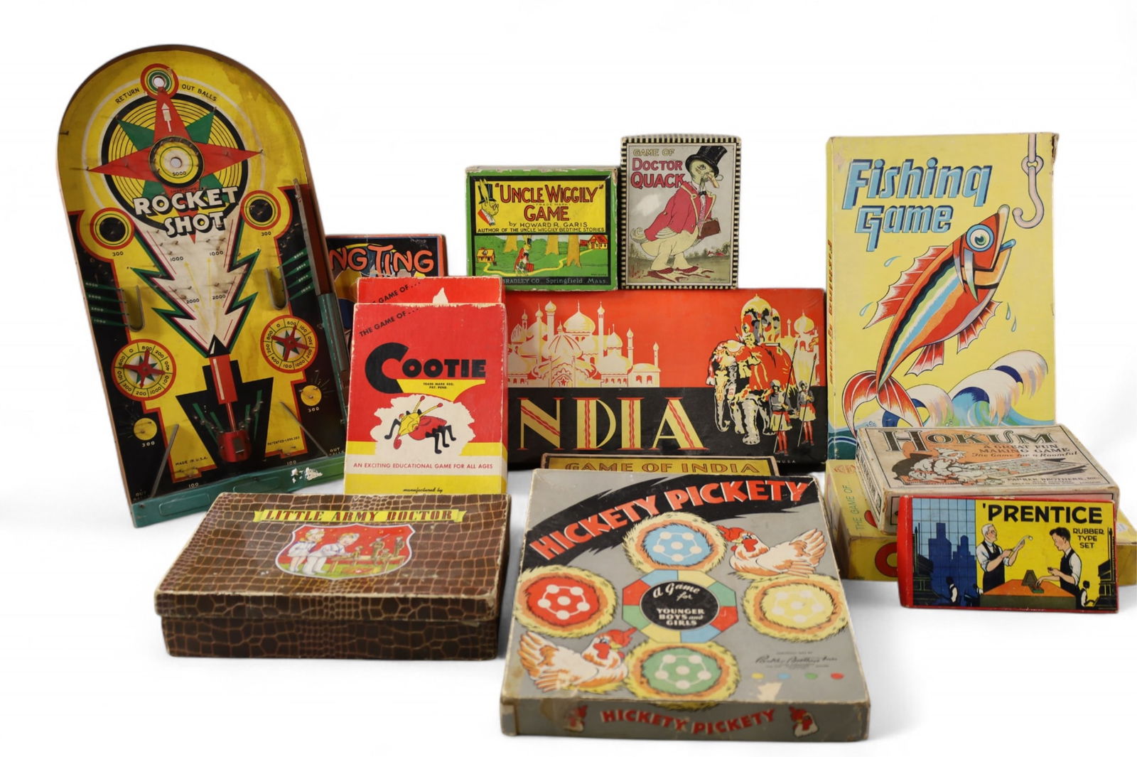 LOT OF ANTIQUE GAMES (1 of 5)