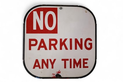 NO PARKING SIGN