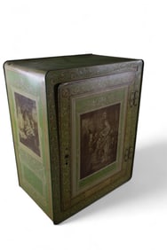 LARGE BREAD BOX