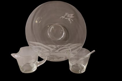 MOBIL PEGASUS GLASS BAR SERVING SET