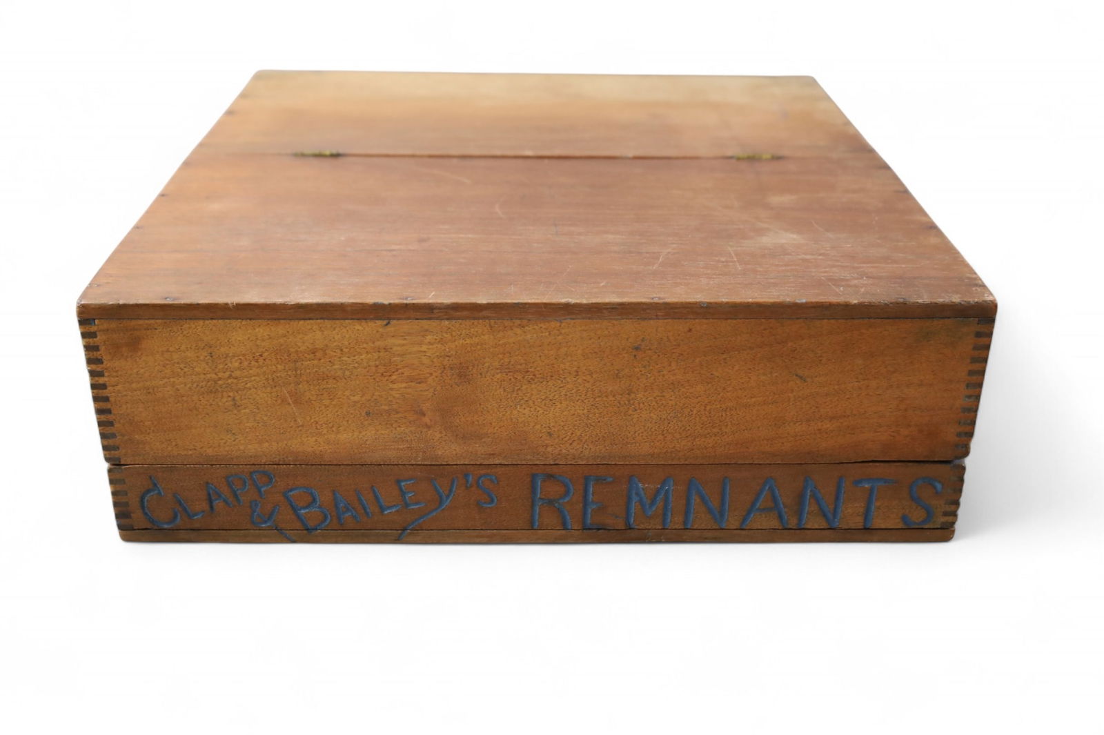 REMNANTS TABLE TOP BOX (1 of 4)