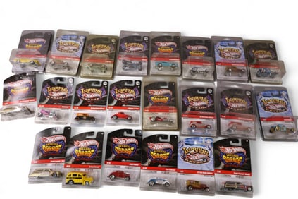 22 LARRYS GARAGE HOT WHEELS