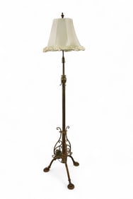 VICTORIAN CLAW FOOT FLOOR LAMP