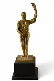 AMERICAN GUILD OF VARIETY ARTIST AWARD