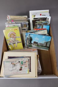 LARGE COLLECTION OF POSTCARDS