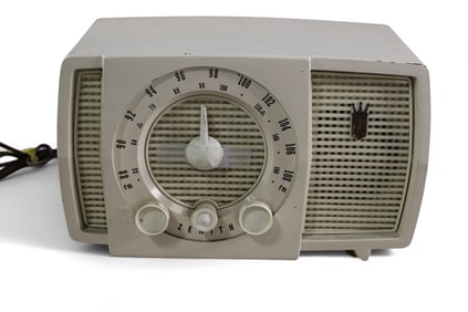 ZENITH RADIO